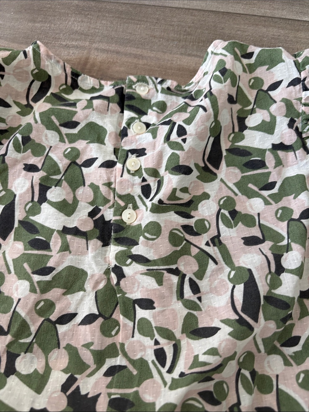 Bonpoint Cream Skirt with Green Leaf Print - Picture 5 of 5